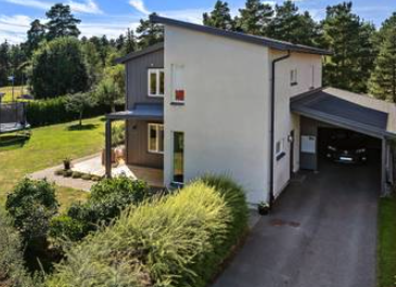 14 renoverat tak lackage sommarstuga vallentuna ballsta skvadronvagen